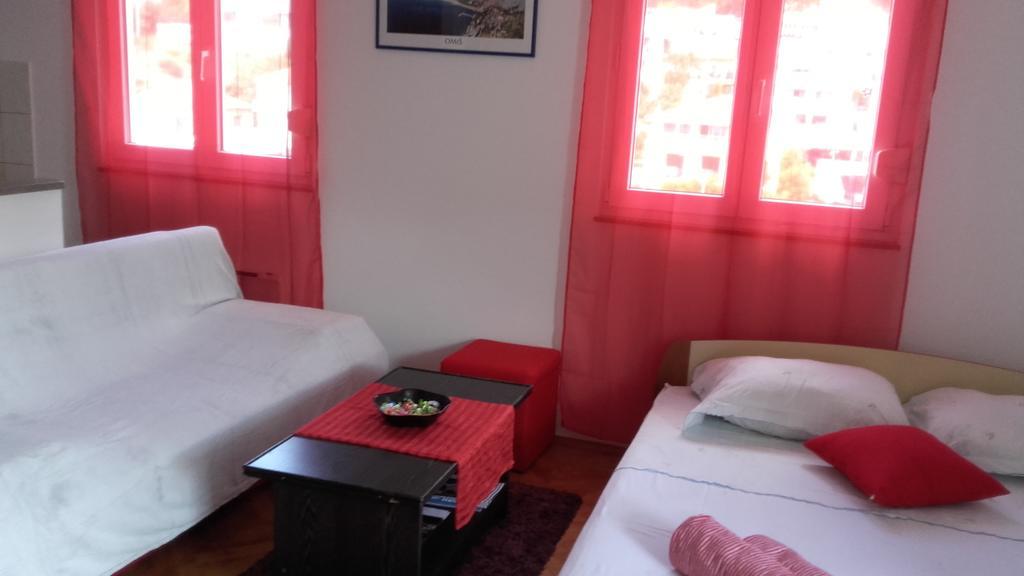 Apartment Max Omis Luaran gambar