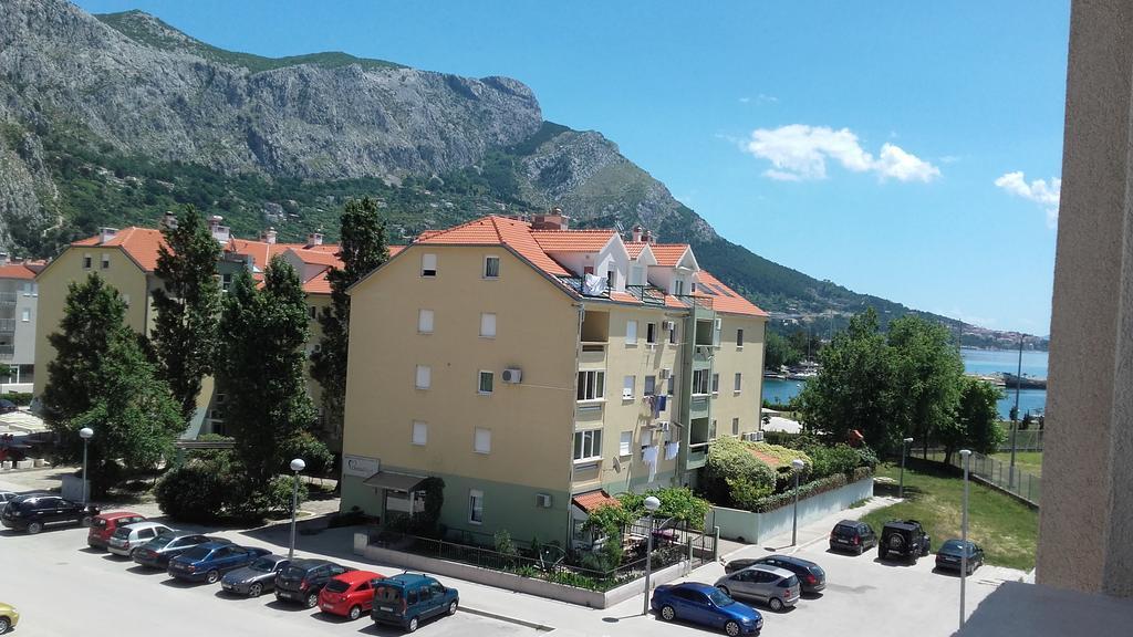 Apartment Max Omis Luaran gambar